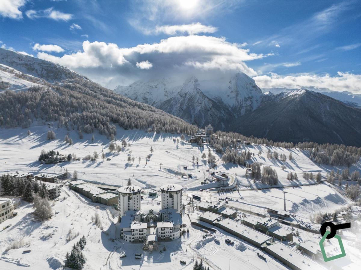 Hotiday Hotel Colle Sestriere Exteriör bild