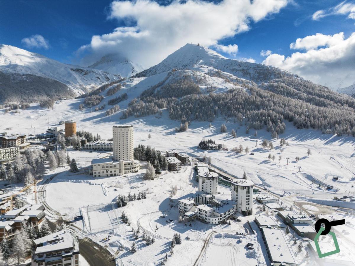 Hotiday Hotel Colle Sestriere Exteriör bild